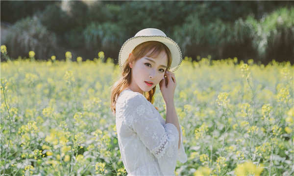 阿荣标题：想找个女人帮忙生孩子的有效解决方案，助您圆梦家庭